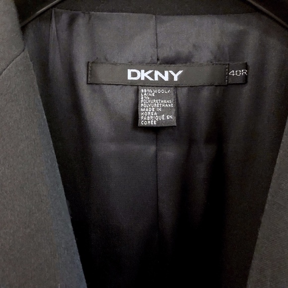 DKNY Men's Black Mid-Weight Wool 3 Button Front Suit 40R - Picture 14 of 15